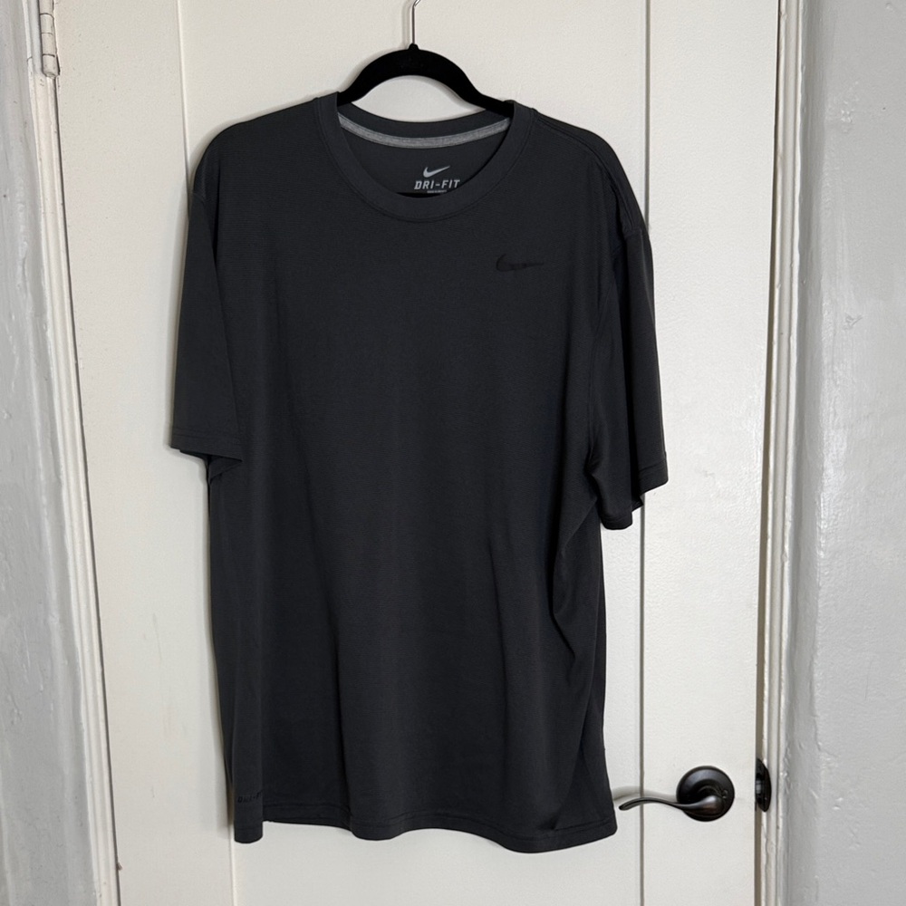 Nike Men's Black Dri-FIT Short Sleeve Tee